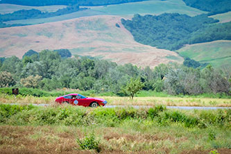 Ferrari 365 Daytona on rally in Italy